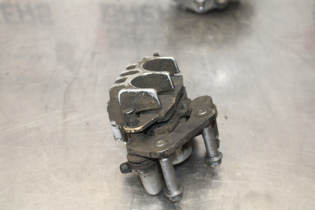 03 KAWASAKI VULCAN 1600 RIGHT LEFT FRONT BRAKE CALIPER SET PAIR CALIPERS BB865