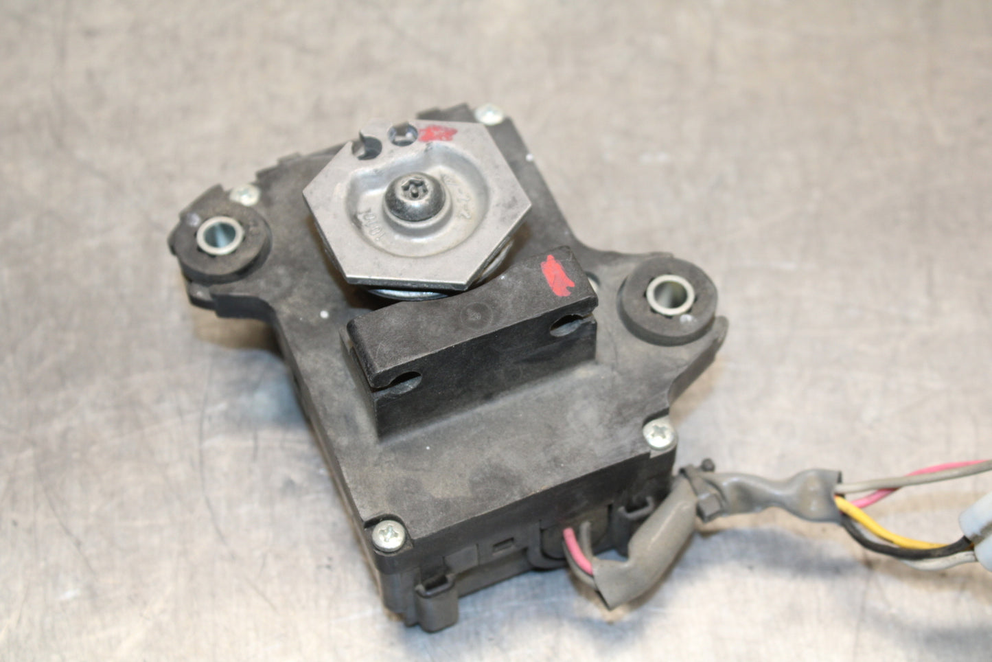 12-13 KAWASAKI Z1000 EXHAUST VALVE SERVO MOTOR BB743