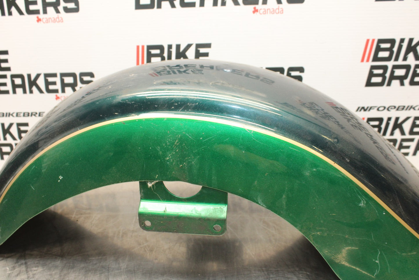 03-08 KAWASAKI VULCAN 1600 FRONT WHEEL FENDER BB196