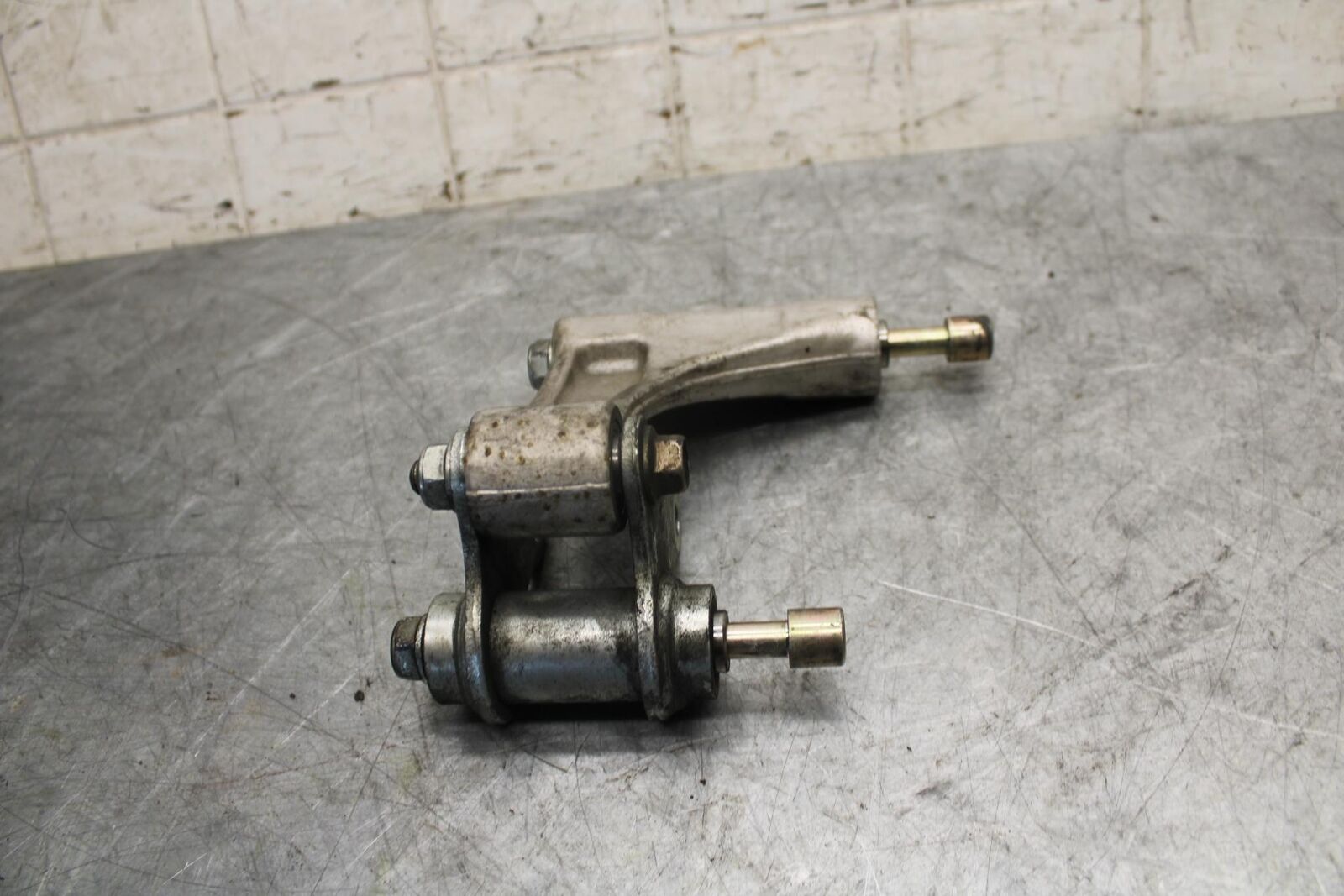 1999 Honda Super Hawk 1000 VTR1000F REAR DOGBONE SHOCK LINKAGE LINK BB51
