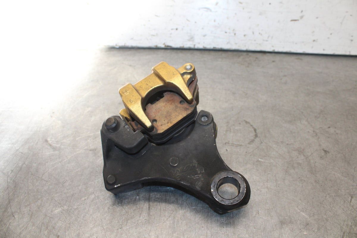 07-08 TRIUMPH DAYTONA 675 REAR BACK BRAKE CALIPER W MOUNT BRACKET BB685
