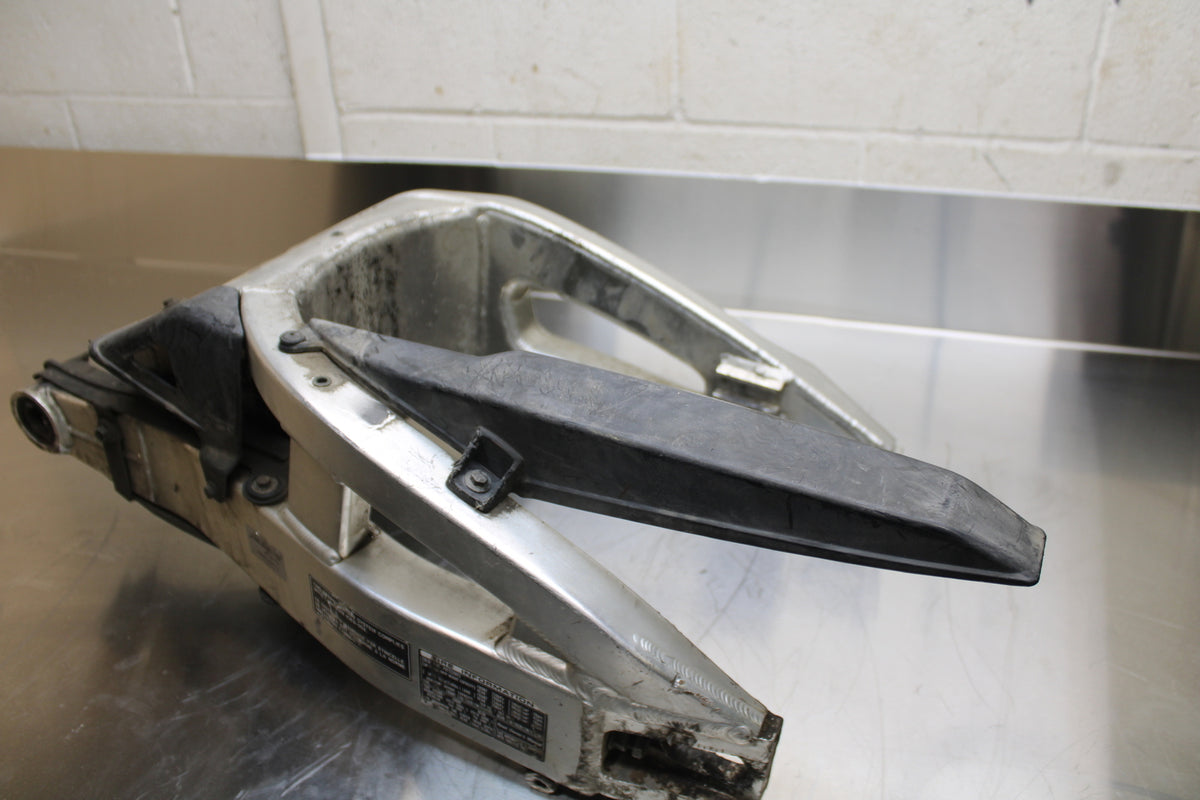 02-03 HONDA CBR900RR 954 REAR SWINGARM BACK SUSPENSION SWING ARM BB497