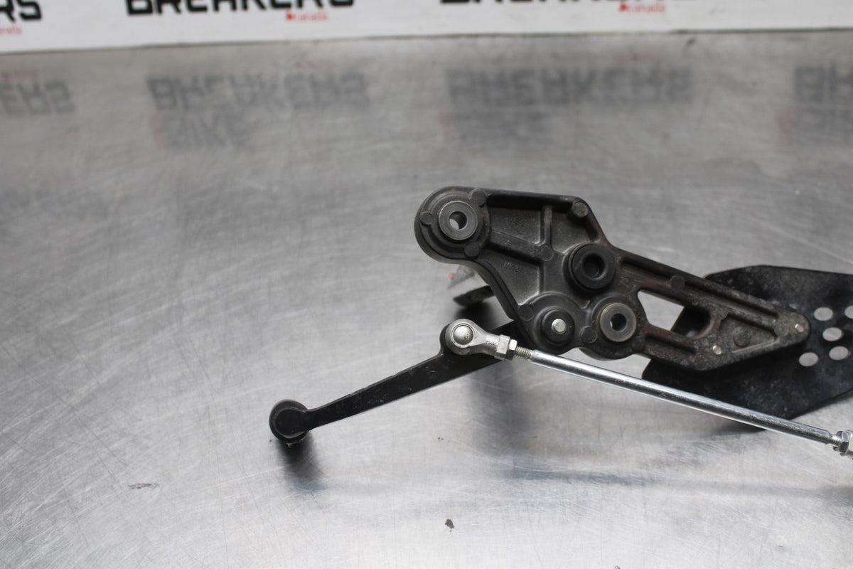 23-24 YAMAHA MT-07 LEFT REARSET REAR SET FOOT PEG W SHIFTER BB927