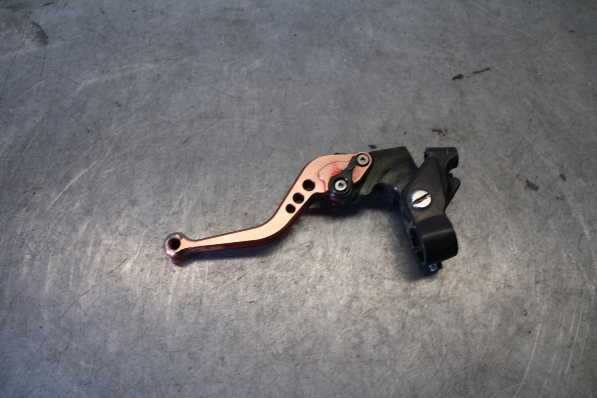 03-04 HONDA CBR600RR CLUTCH PERCH MOUNT WITH LEVER BB661