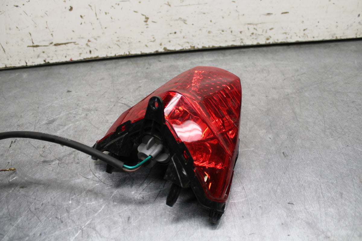 15-16 HONDA CB300F REAR TAIL TAILLIGHT BACK BRAKE LIGHT BB740