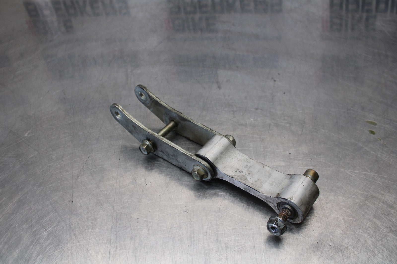 01-06 HONDA CBR600F4I REAR DOGBONE SHOCK LINKAGE LINK BB185