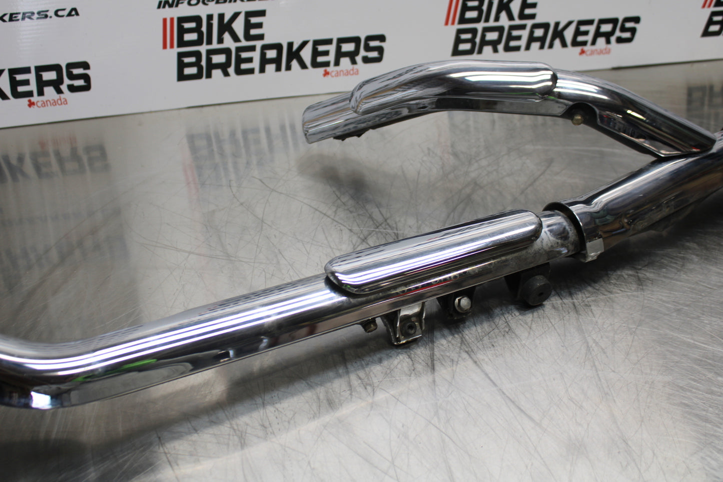 09 YAMAHA ROYAL STAR XVZ1300TF VENTURE LEFT HEADER MUFFLER EXHAUST BB151