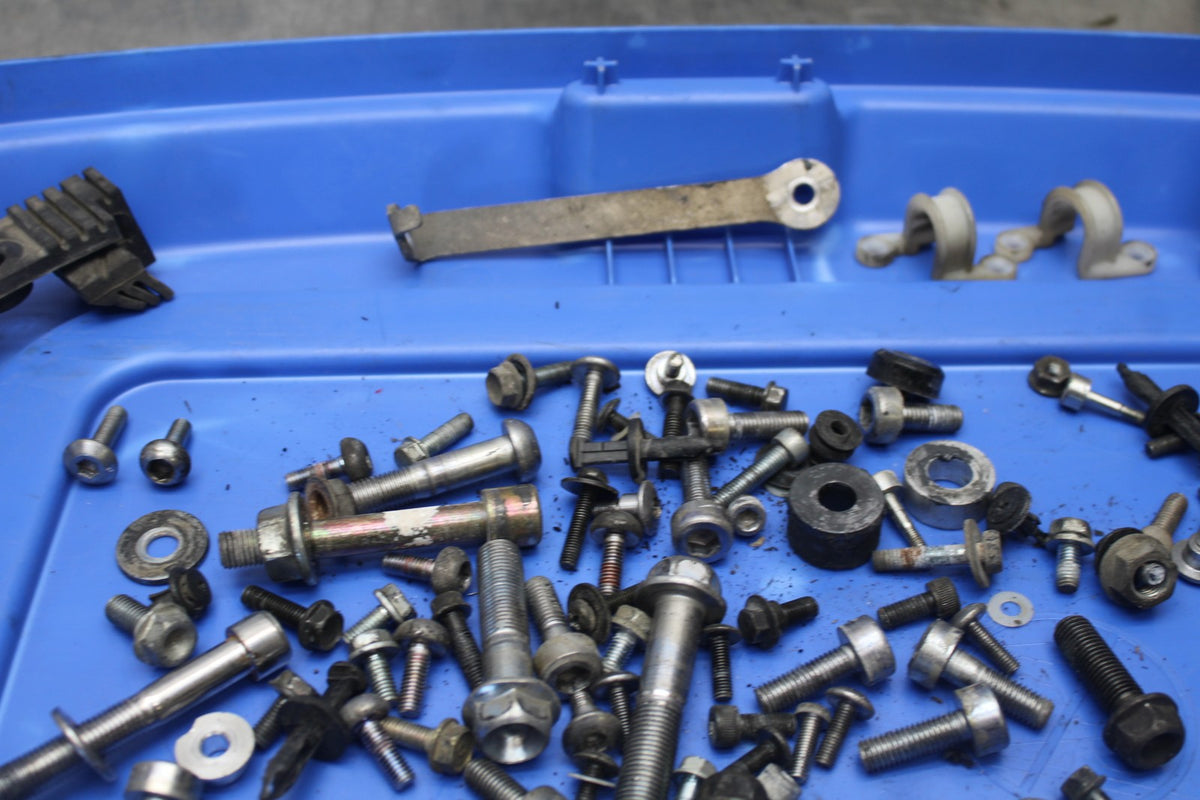 00-01 HONDA CBR929RR MOUNTING BOLTS HARDWARE SCREWS BB925