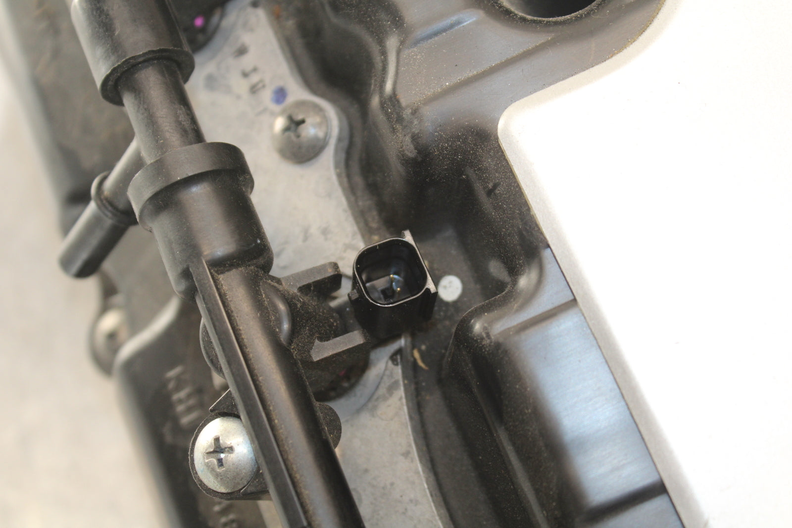 09-12 KAWASAKI NINJA ZX6R AIRBOX AIR INTAKE FILTER BOX 11010-0198 BB698