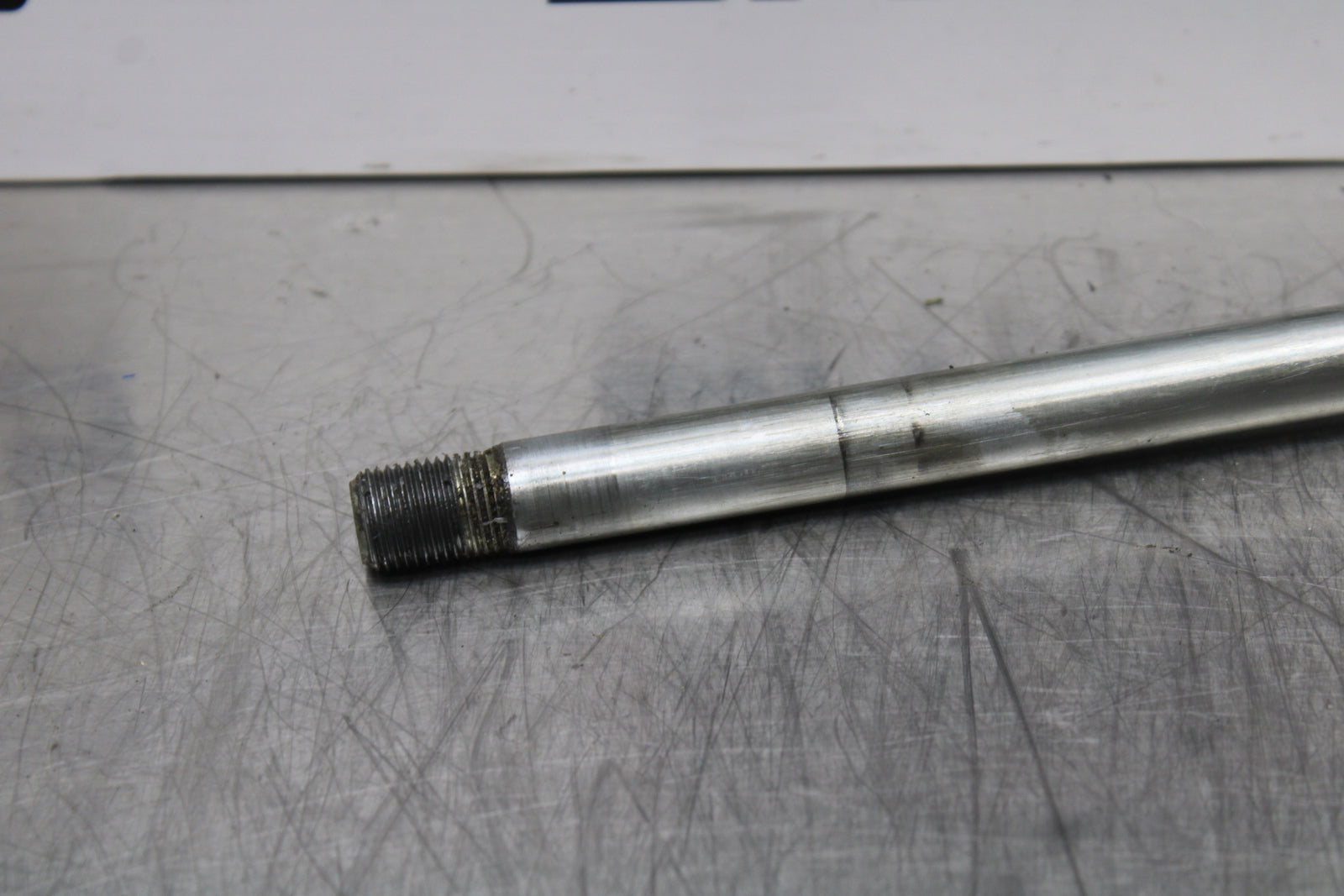 03 SUZUKI SV650S FRONT WHEEL RIM AXLE PIVOT BOLT BB167
