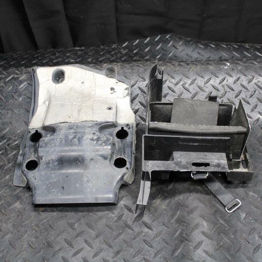 09-14 YAMAHA YZF R1 REAR BACK TAIL UNDERTAIL BATTERY TRAY PLASTIC BB196