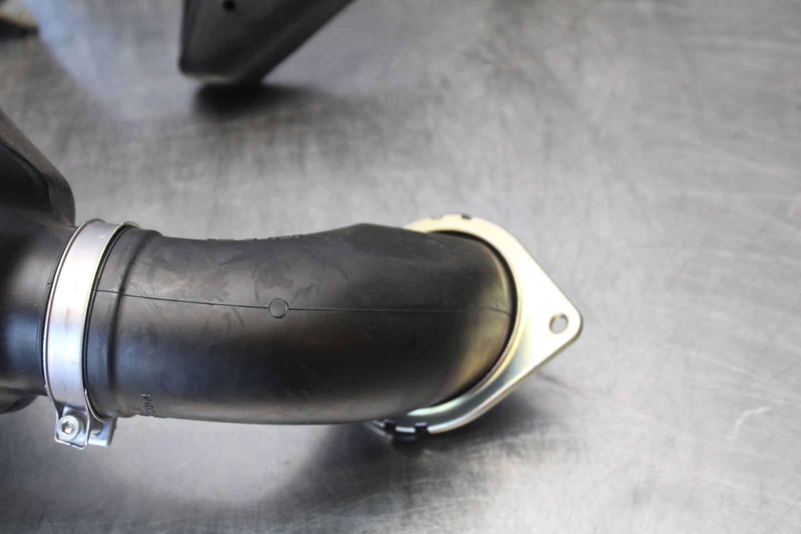 23-24 KAWASAKI NINJA ZX14R NEW!! RIGHT LEFT AIR INTAKE DUCTS BB169