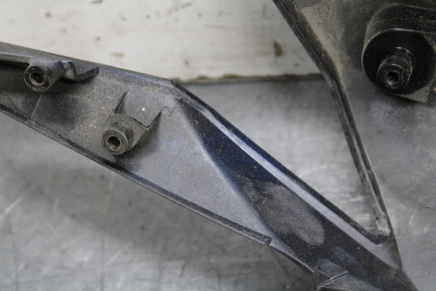 19-22 KAWASAKI Z400 REAR UNDERTAIL & BATTERY TRAY FAIRING COWL FENDER BB708