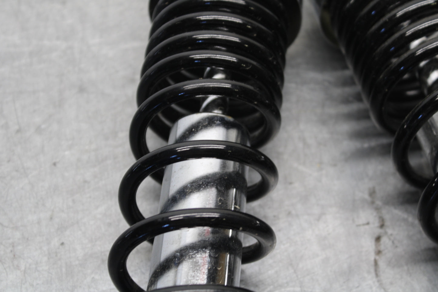 19-21 TRIUMPH SPEED TWIN 1200 REAR BACK SHOCK ABSORBER T2050599 BB653