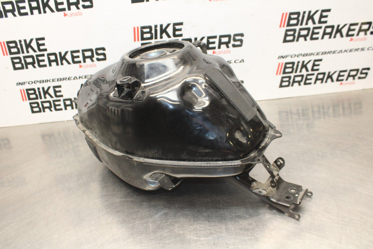 17-18 YAMAHA YZF R3 GAS TANK FUEL CELL PETROL RESERVOIR BB813