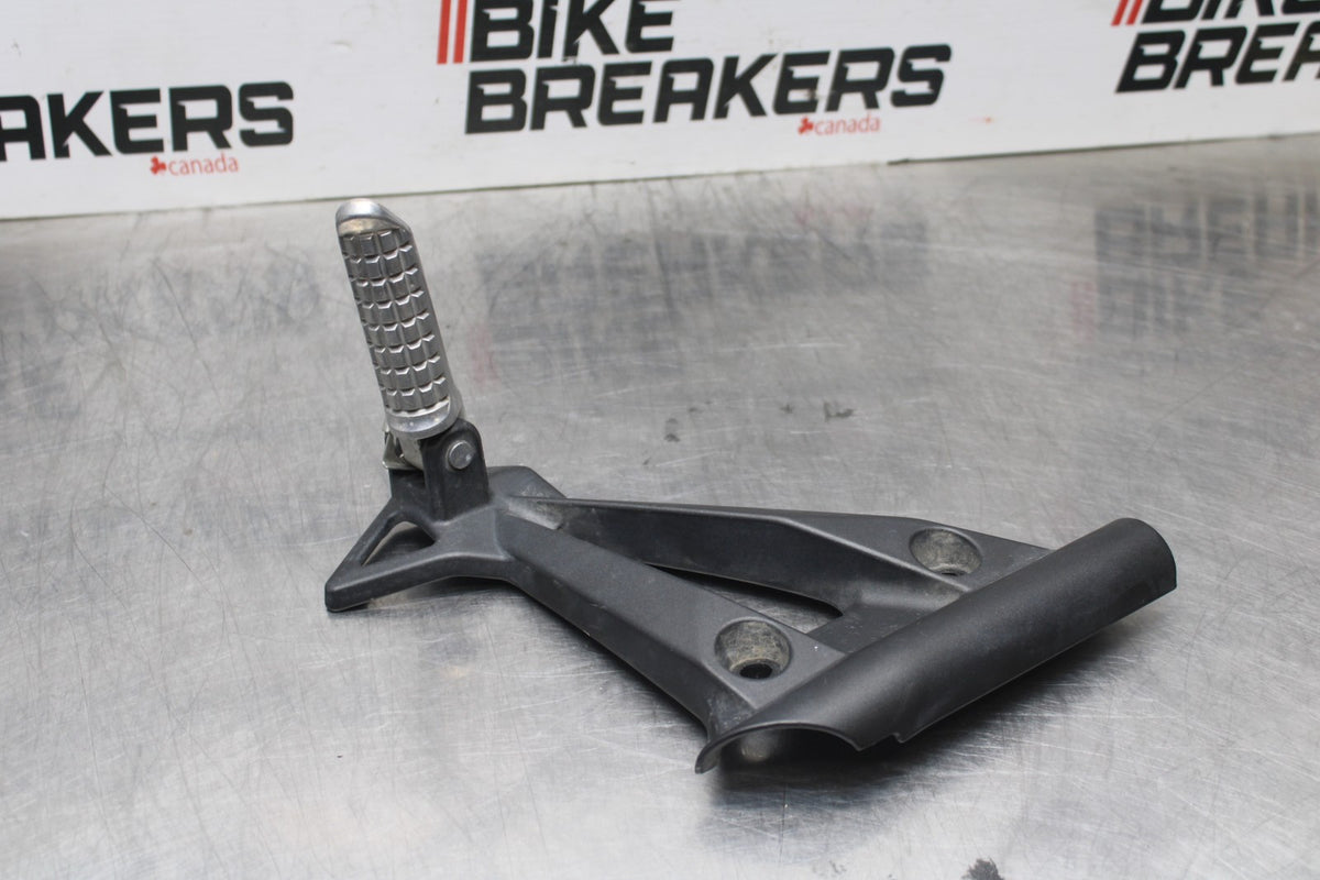 08-12 KAWASAKI NINJA 250R EX250J LEFT REAR BACK PASSENGER PEG BB784