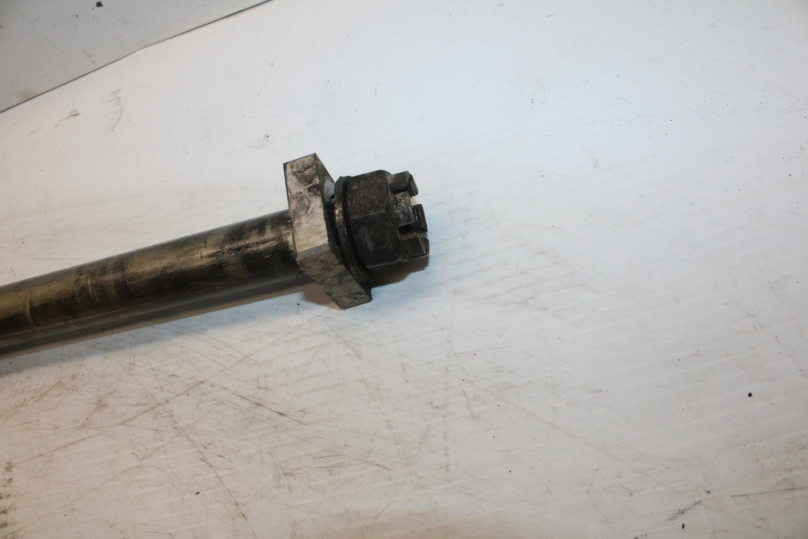 07-08 KAWASAKI NINJA ZX6R REAR AXLE BACK WHEEL RIM PIVOT BOLT AXEL BB274