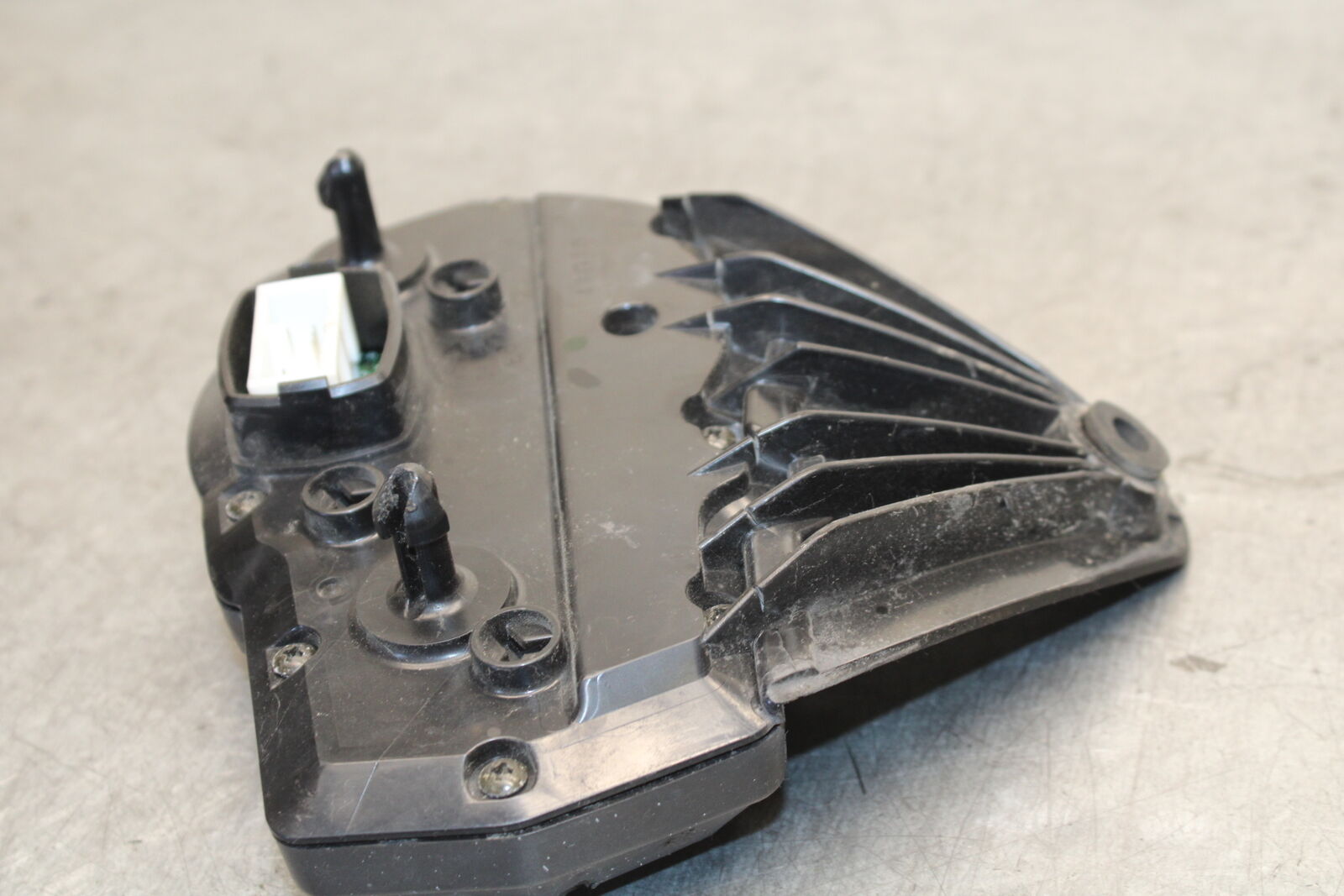 05-06 SUZUKI GSXR1000 SPEEDO TACH GAUGES CLUSTER SPEEDOMETER TACHOMETER BB677