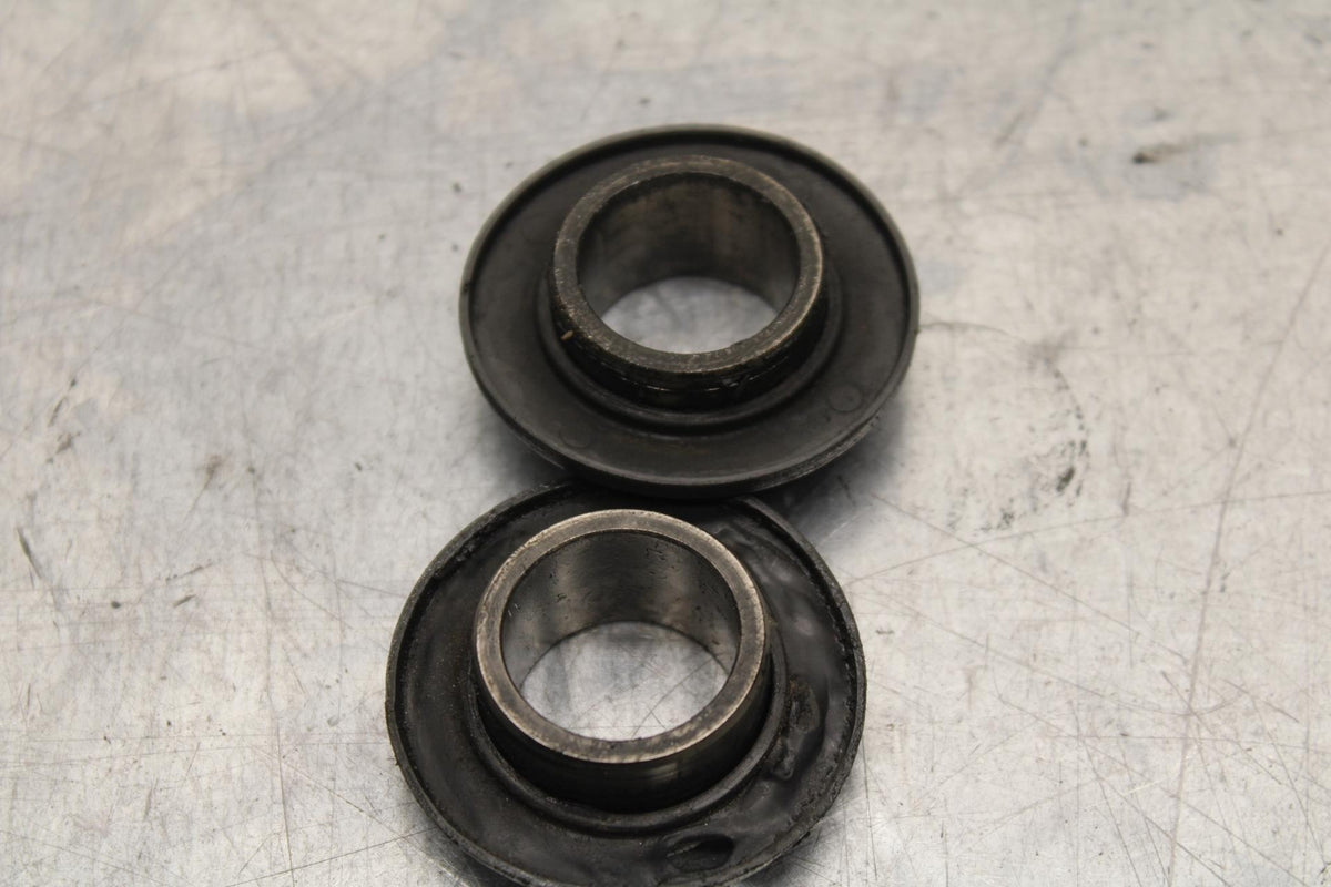 2007 Yamaha YZF R6 FRONT WHEEL AXLE BOLT SPACERS BB590
