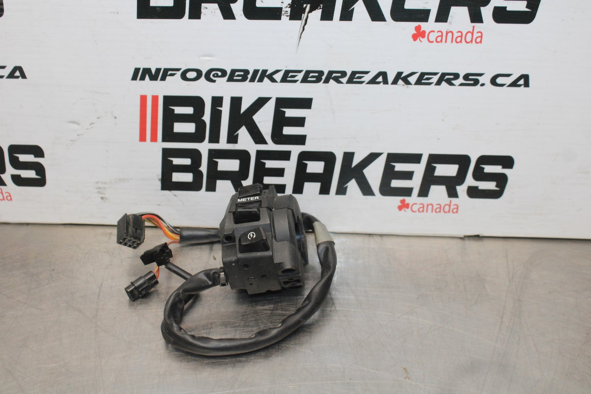 11-25 SUZUKI GSXR 600  RIGHT CLIP ON HANDLE KILL OFF START SWITCH SWITCHES BB810