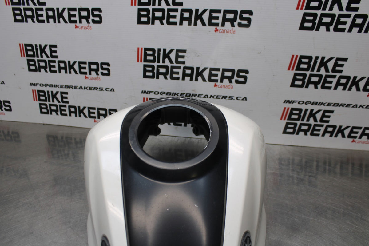 17-18 YAMAHA YZF R3 GAS TANK FUEL CELL COVER FAIRING COWL BB813