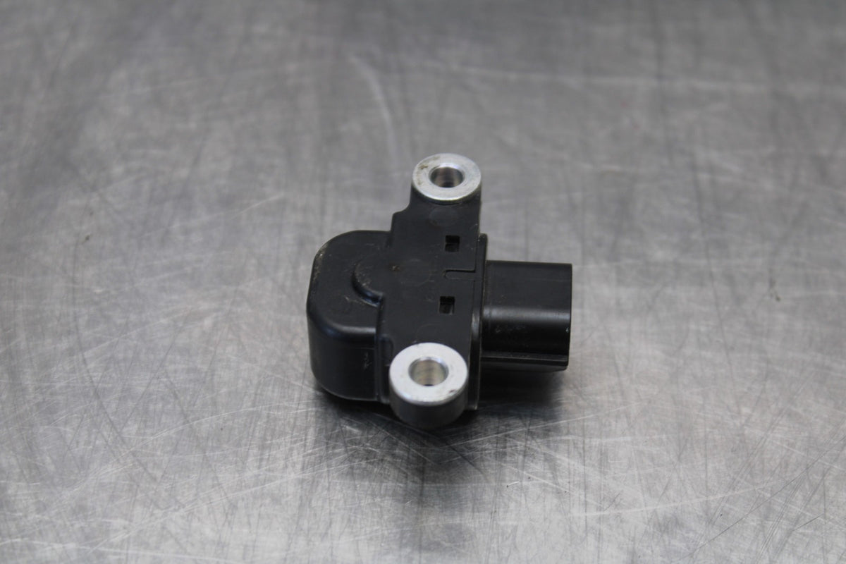 21-23 KAWASAKI NINJA ZX6R TIP OVER BANK ANGLE CRASH SENSOR SWITCH  BB179