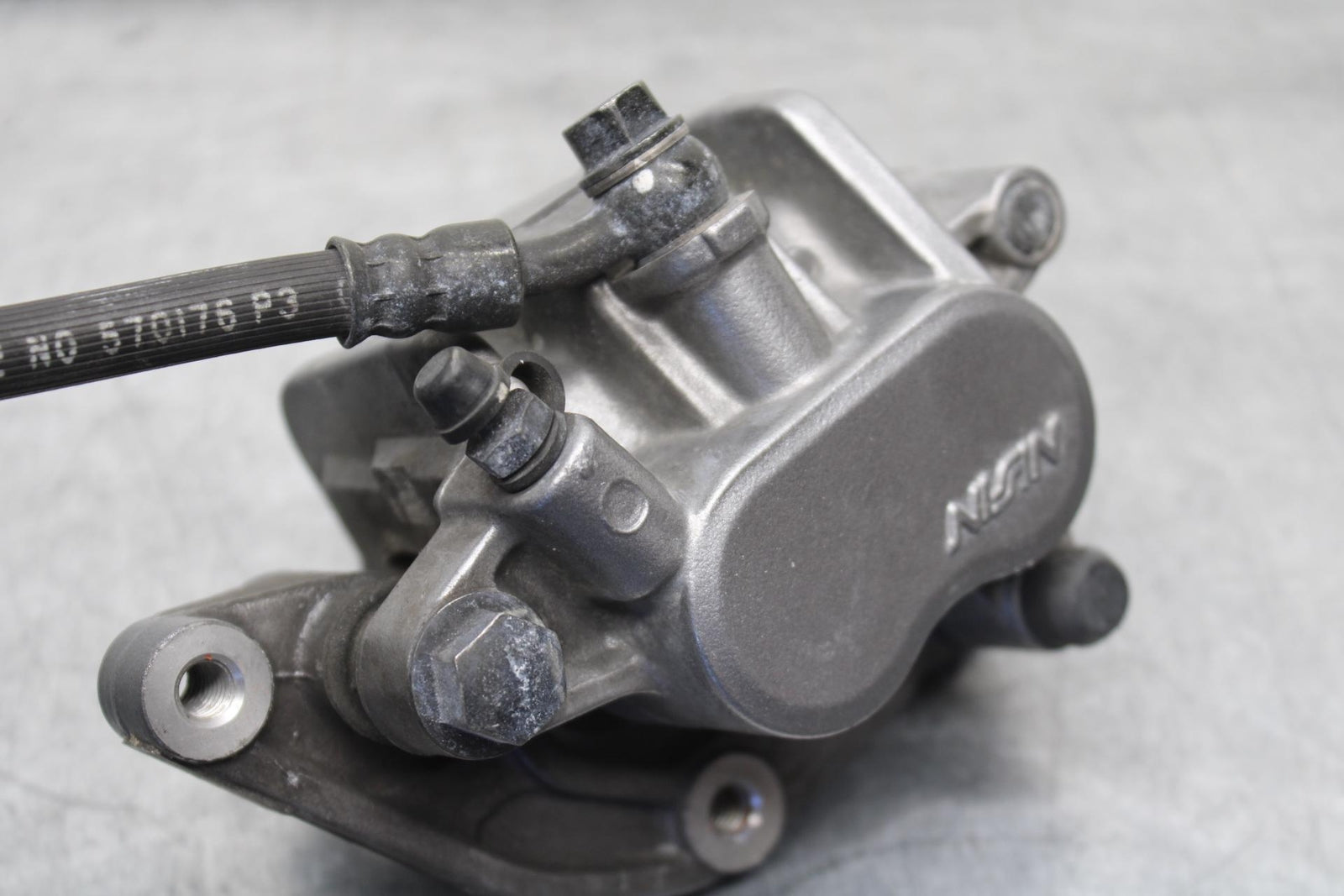 01-02 HONDA SHADOW SPIRIT 750  FRONT BRAKE CALIPER BB632