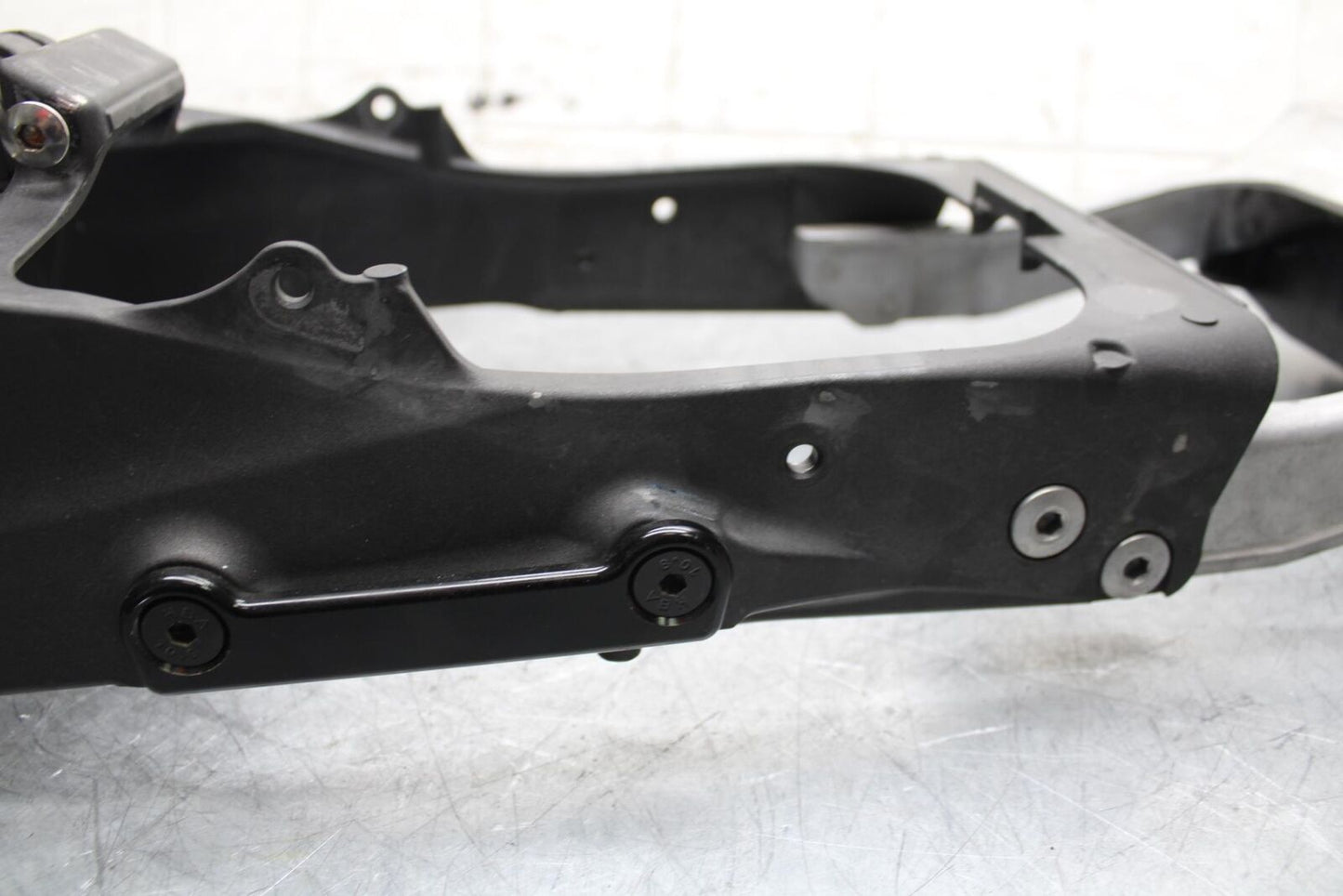 2009 Kawasaki Ninja ZX6R ZX600R REAR TAIL SUBFRAME SUB FRAME 32160-0398  BB548