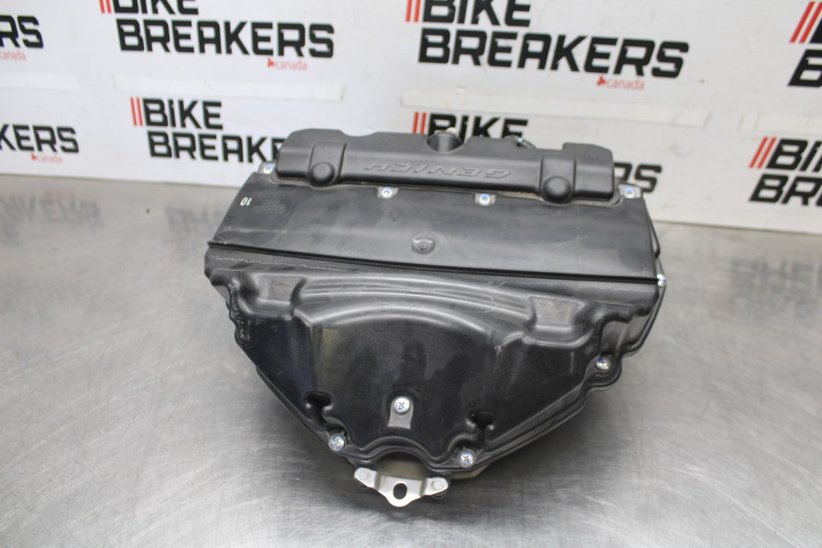 08-16 YAMAHA YZF R6 AIRBOX AIR INTAKE FILTER BOX BB929