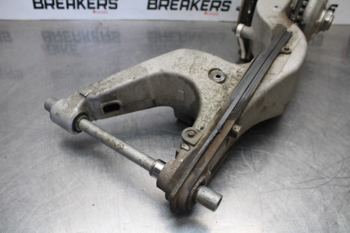 06-07 HONDA INTERCEPTOR 800 VFR800 REAR SWINGARM BACK SUSPENSION SWING ARM BB917