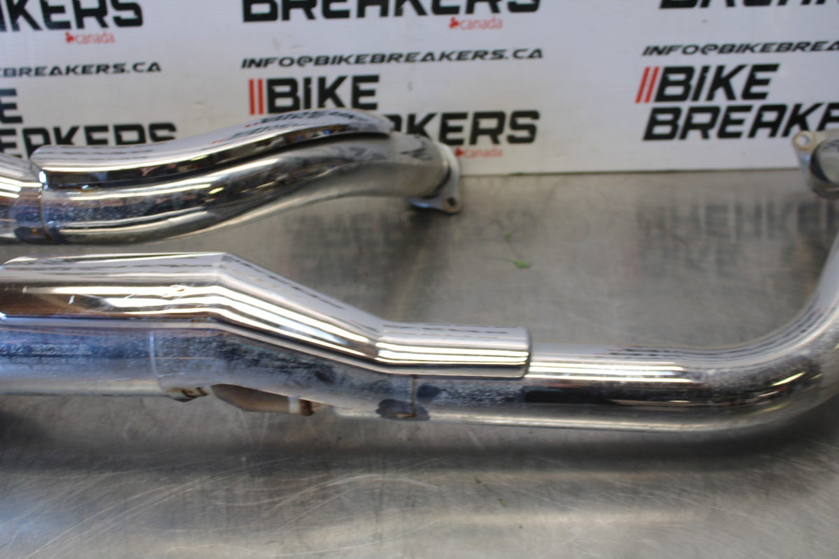 14 HONDA SHADOW 750 VT750C2B FULL EXHAUST PIPE HEADER BB867