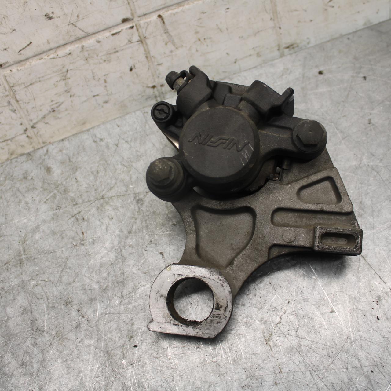 2003 Yamaha YZF R6 REAR BACK BRAKE CALIPER W MOUNT BRACKET BB539