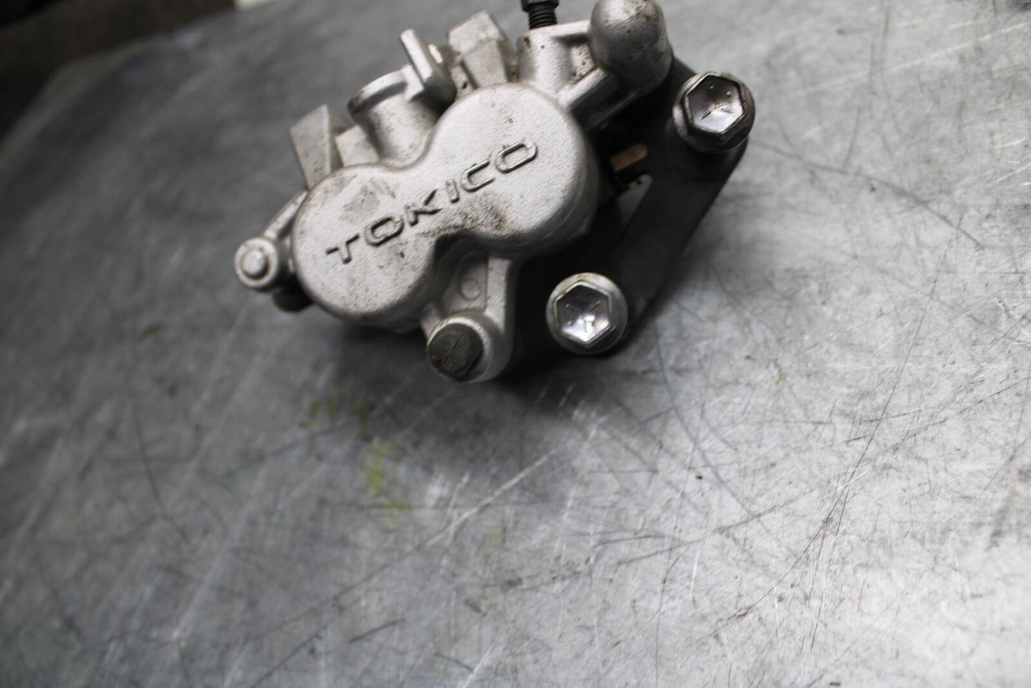 2007 Suzuki Boulevard M50 FRONT BRAKE CALIPER BB537