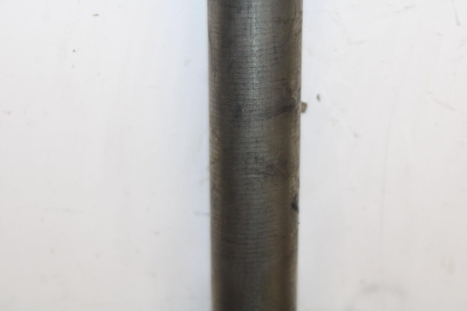 08-10 SUZUKI GSXR 600  FRONT WHEEL RIM AXLE PIVOT BOLT BB92
