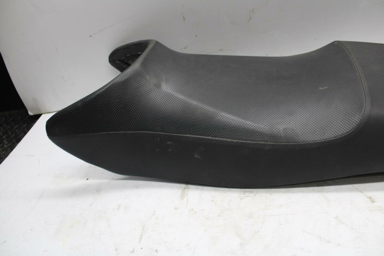 04-09 SUZUKI GS500F FRONT REAR SEAT SADDLE BB278
