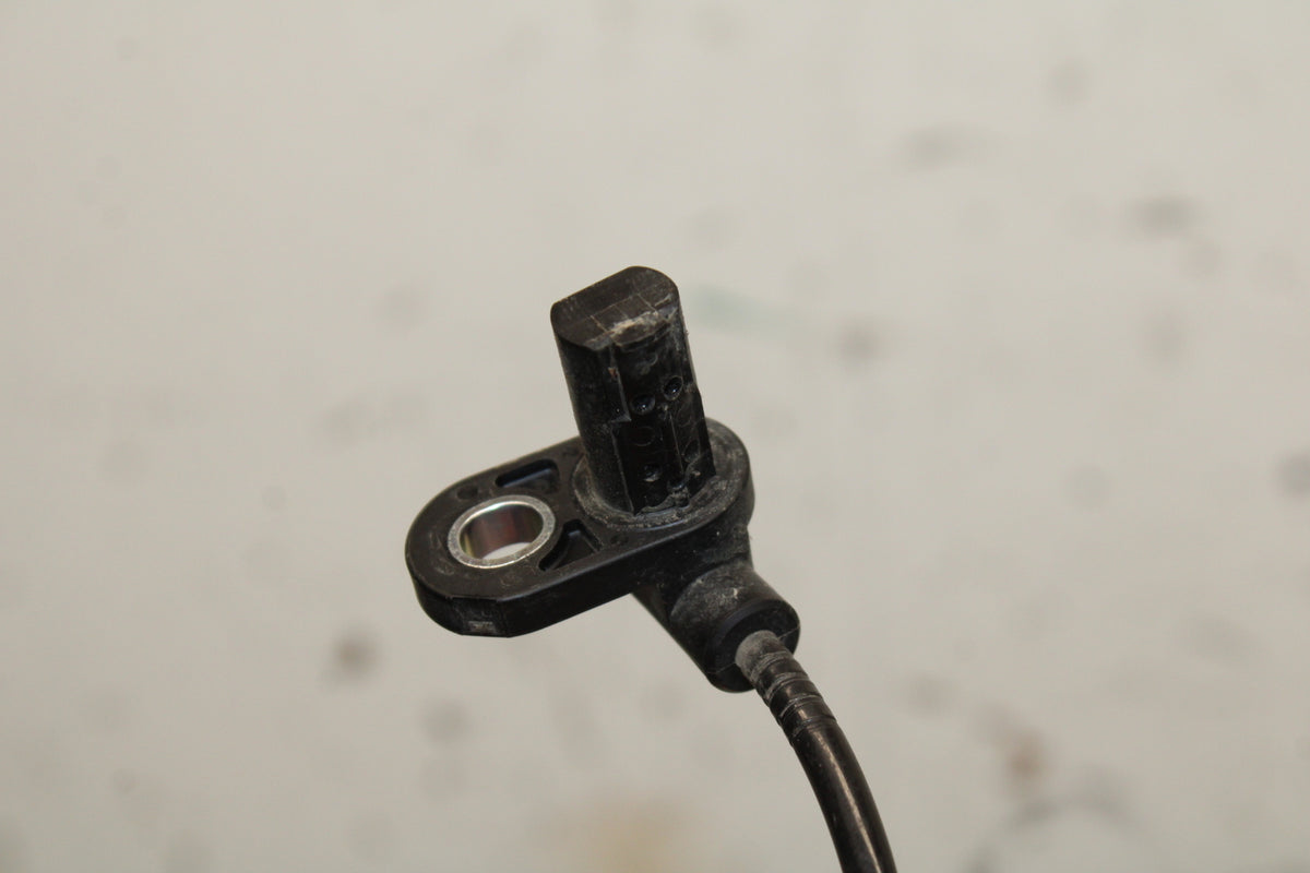 22-24 YAMAHA XSR900 FRONT ABS BRAKE SENSOR BB710