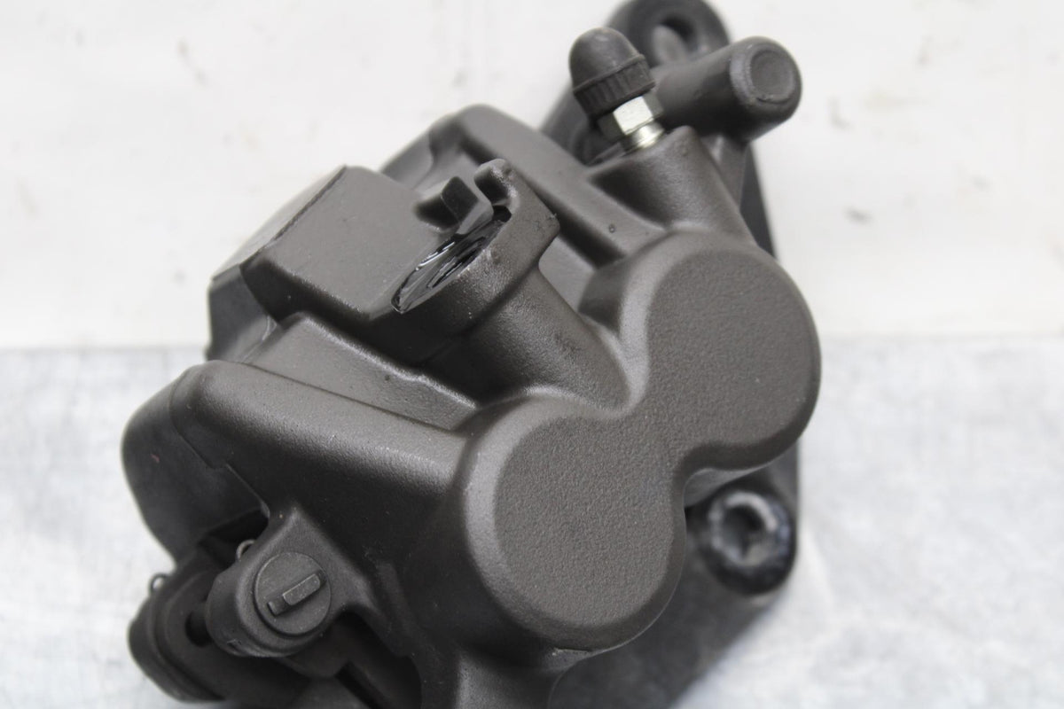 19-21 YAMAHA YZF R3 FRONT BRAKE CALIPER  CALIPER BB588