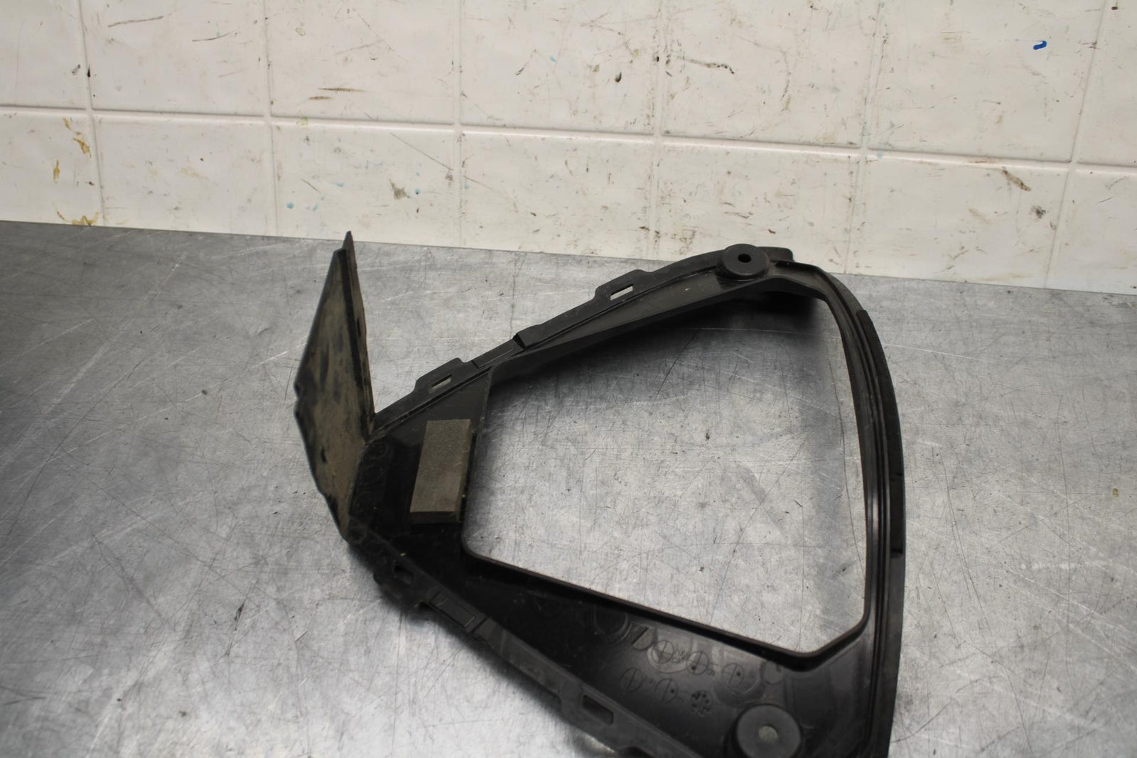 20 SUZUKI GSXR 1000 BOTTOM BELLY FAIRING COWL BB597