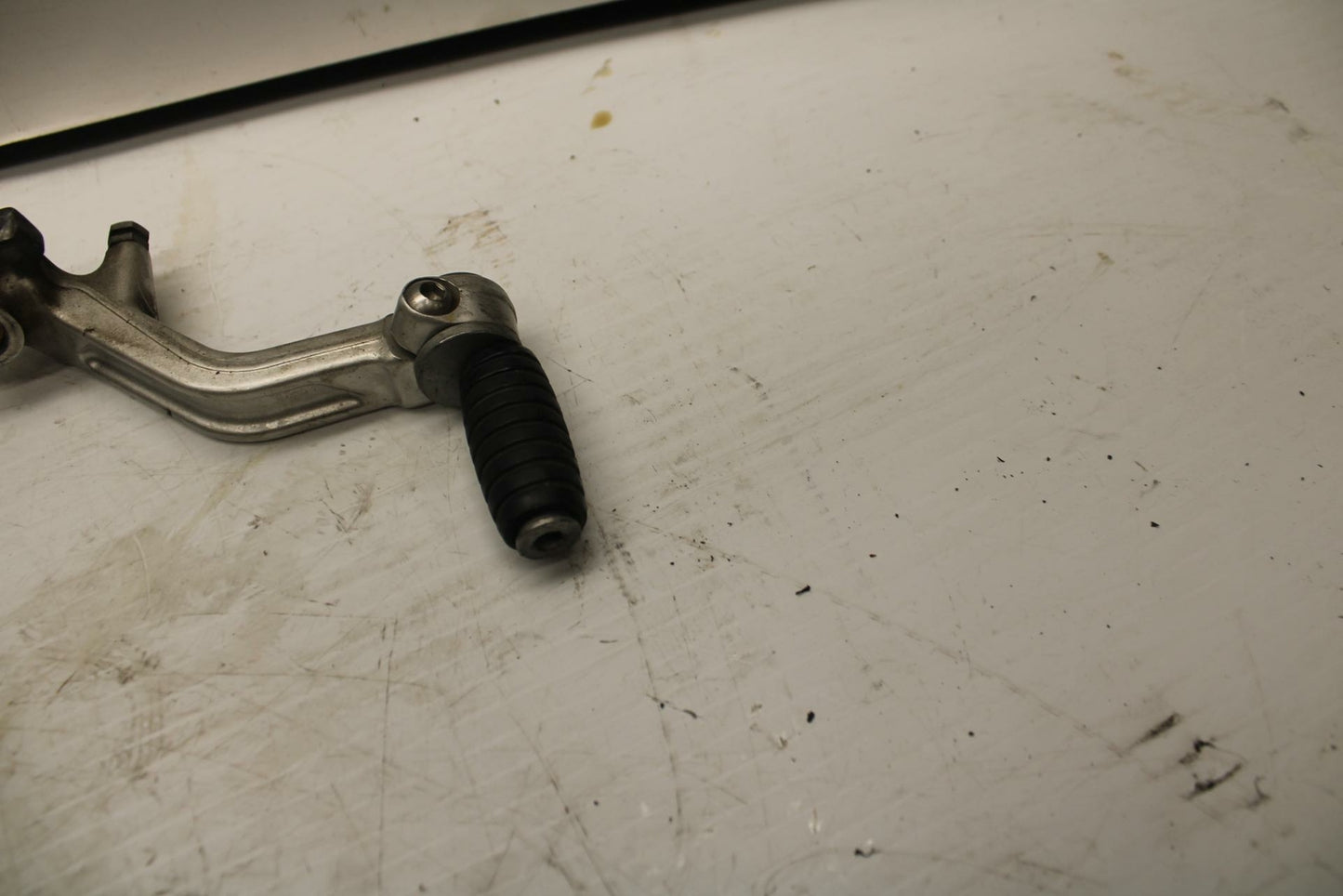 10-11 APRILIA RSV4 RIGHT REARSET BRAKE FOOT PEDAL  BB268