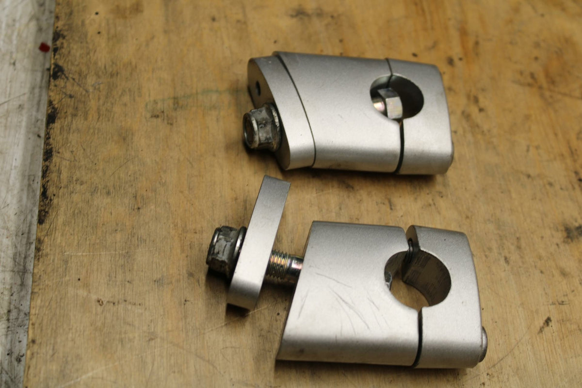 07-12 SUZUKI BANDIT 650S HANDLEBAR RISERS BB328
